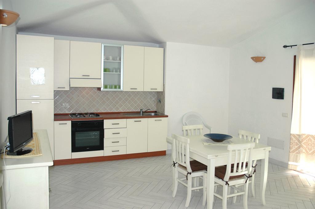 Holiday Homes Stella Marina San Teodoro  Cameră foto